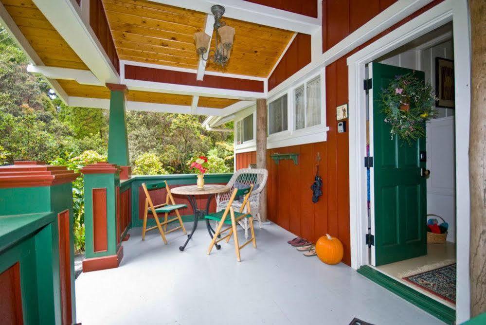 Volcano Teapot Cottage Exterior photo